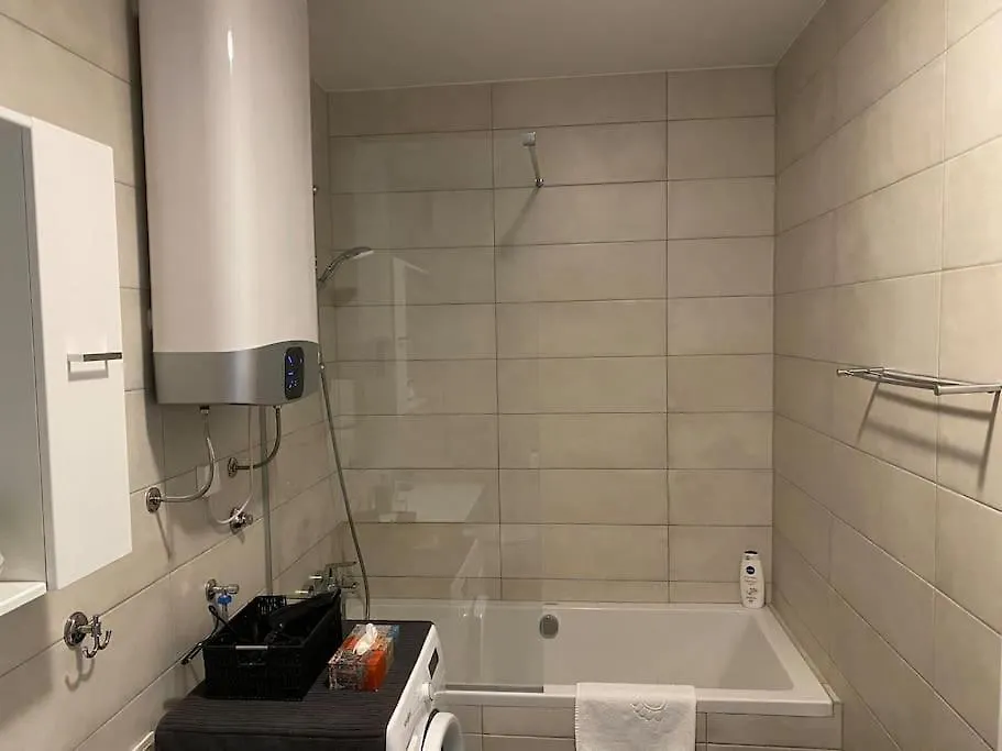 New Modern Apt Near Old Town - Private Parking Zadar Apartment