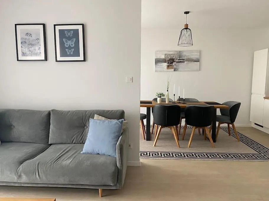 New Modern Apt Near Old Town - Private Parking Zadar Croatia