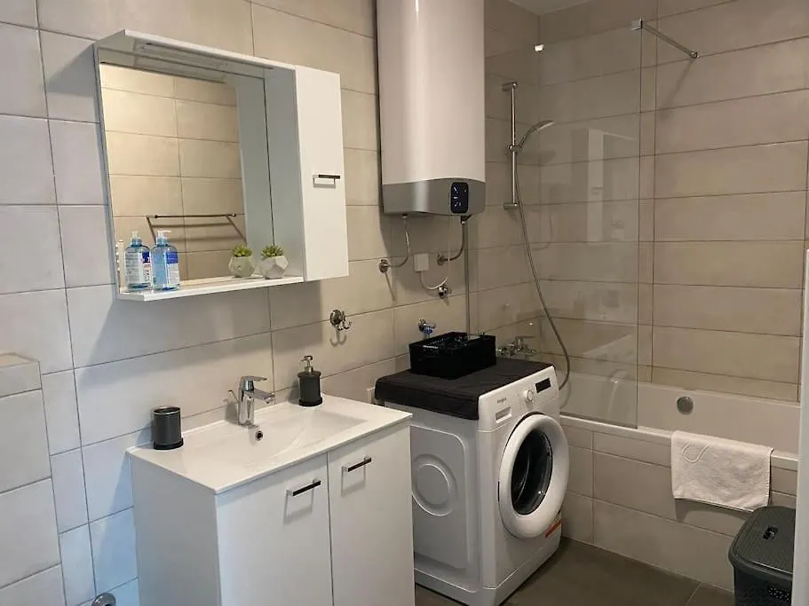 New Modern Apt Near Old Town - Private Parking Zadar